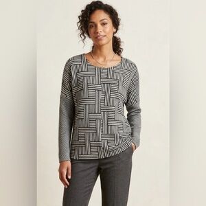 NWOT!! Philosophy Black and White 3/4 Sleeve Blouse Size Medium